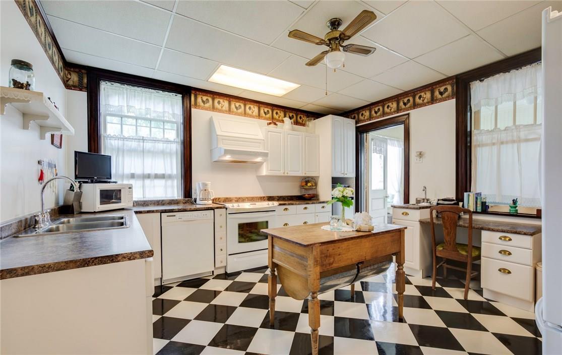 241 BROAD Street W, Dunnville, Ontario N1A 1S8 (20949506) Jag Realty